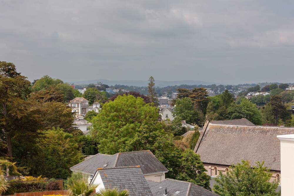 Rutland Heights