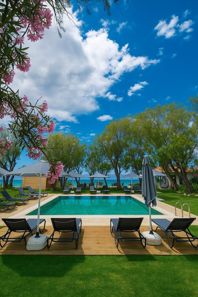 Nest Beach Bungalows Datça