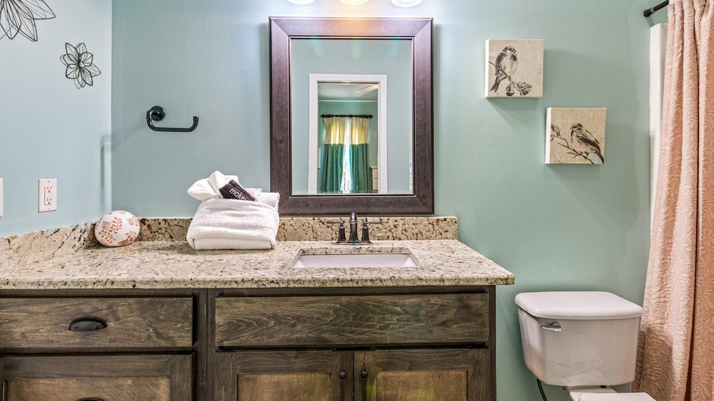Southern Charm by Southern Vacation Rentals