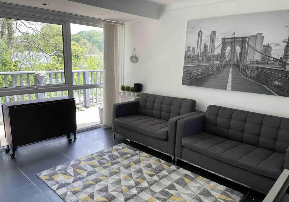 Inviting 2-bed Chalet in Caernarfon view 3