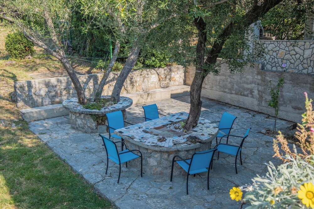 Apartment Villa Mila