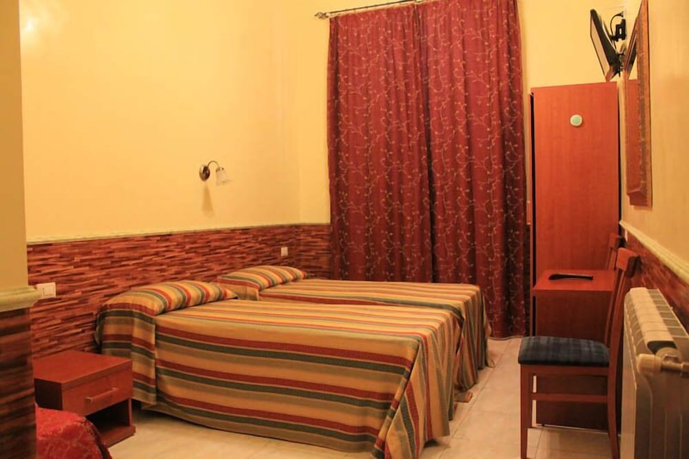 Cristina Rooms