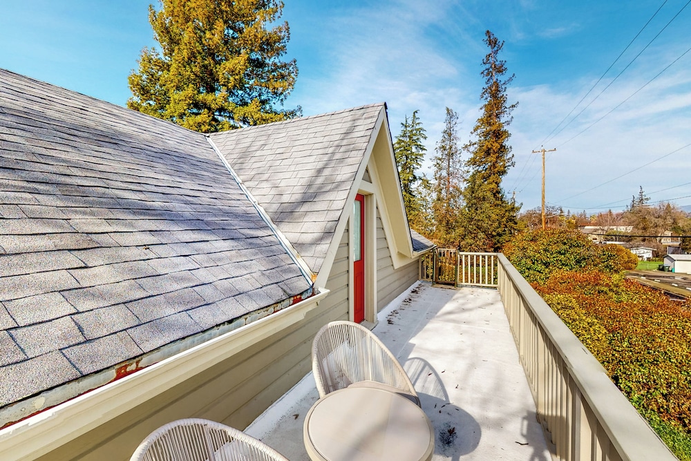 Forbestown Retreat: Easy Access to Clear Lake