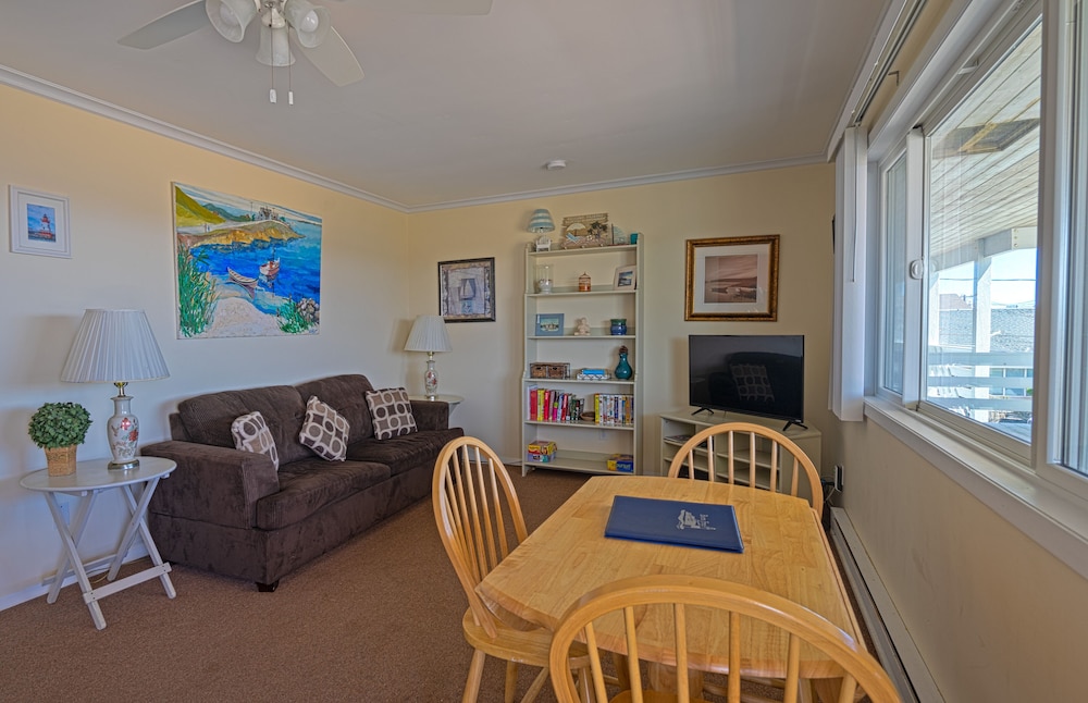 Montauk Oceanside Suites
