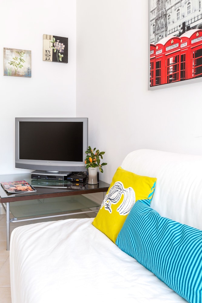 Calliope Corfu Apartments 2 view 4