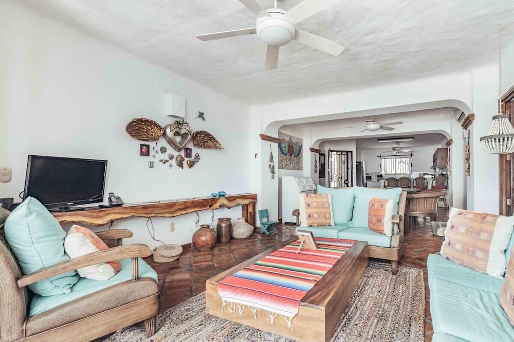 Beach Front Building 2Br Condo-balcony-beach-pool