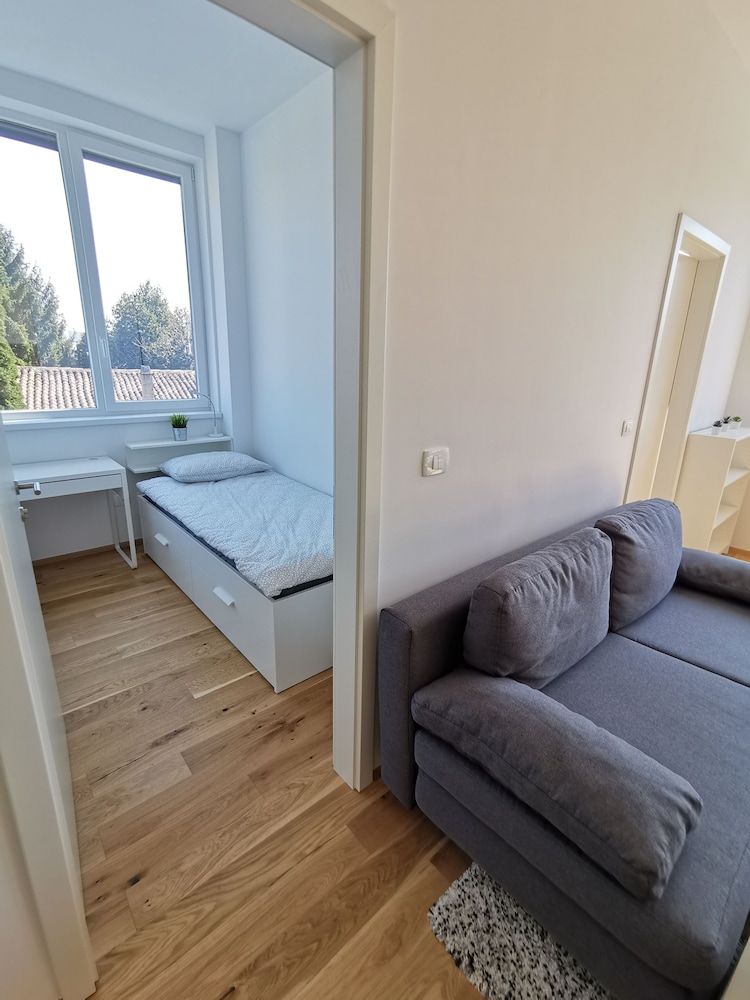 Apartments Egis Koper