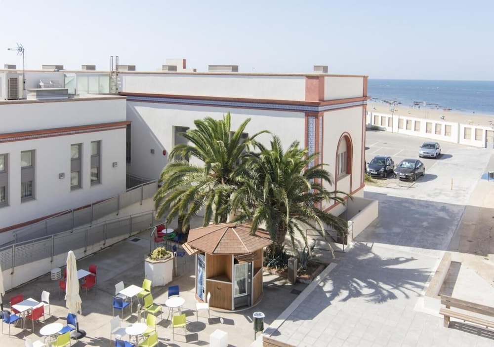 Photo 12