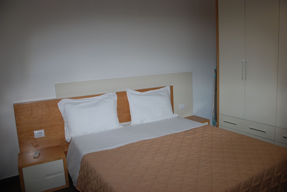 Sunrise Luxury Apartments photo 2