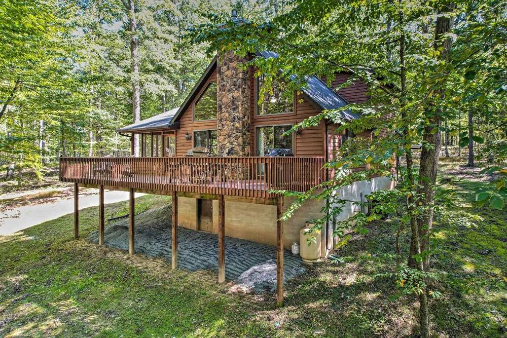 Cacapon River Cabin w/ Private River Access! view 5
