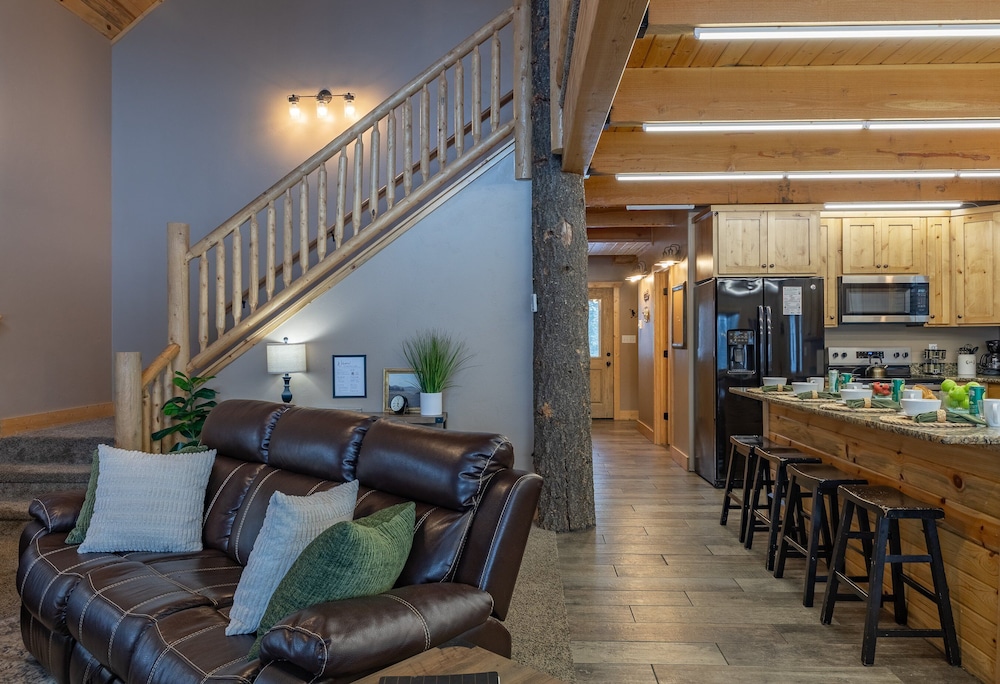 Black Bear Lodge