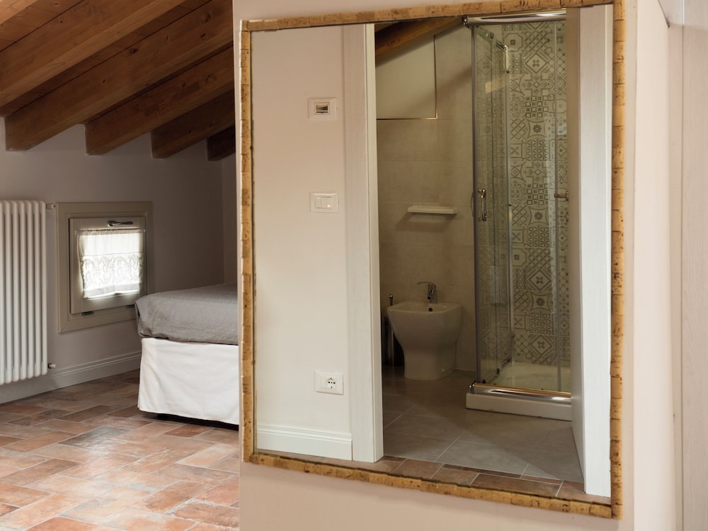 Borgodieci Camere e Colazione