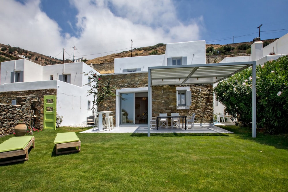 Camelia House - Triandaros