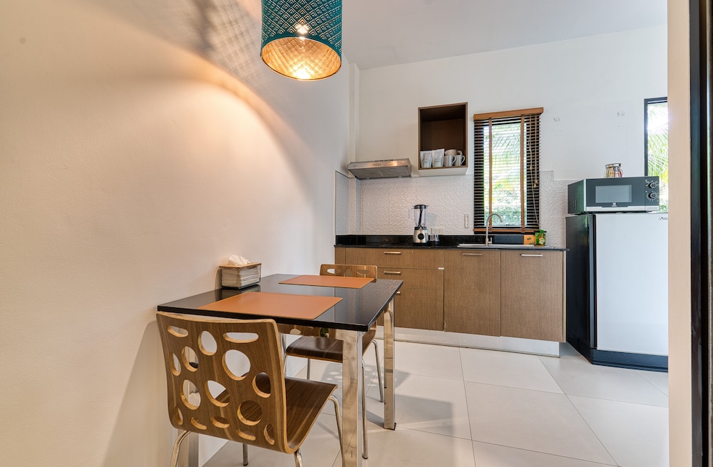 Baan Rawee Apartments