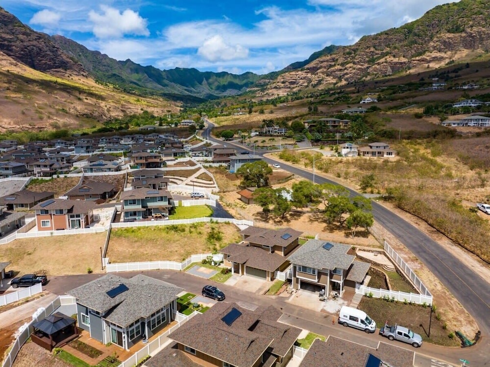 Marbella Lane Nohea Stylish Home Makaha