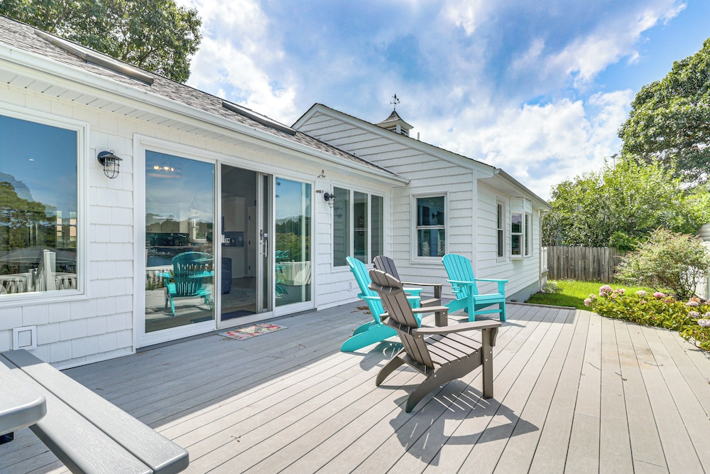 Boat Dock & Kayaks: Waterfront Home in Deltaville!
