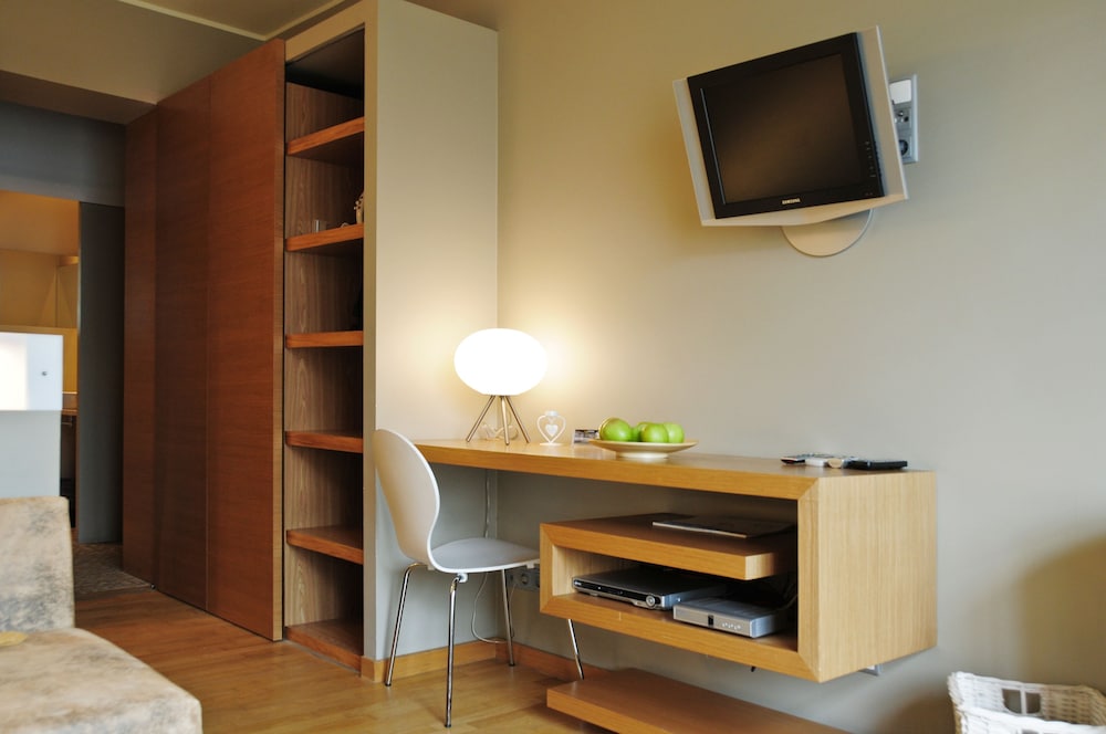 La Gioia Modern Designed Studios view 5