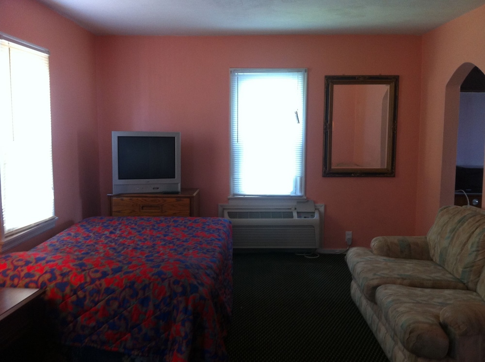 Green Crest Motel