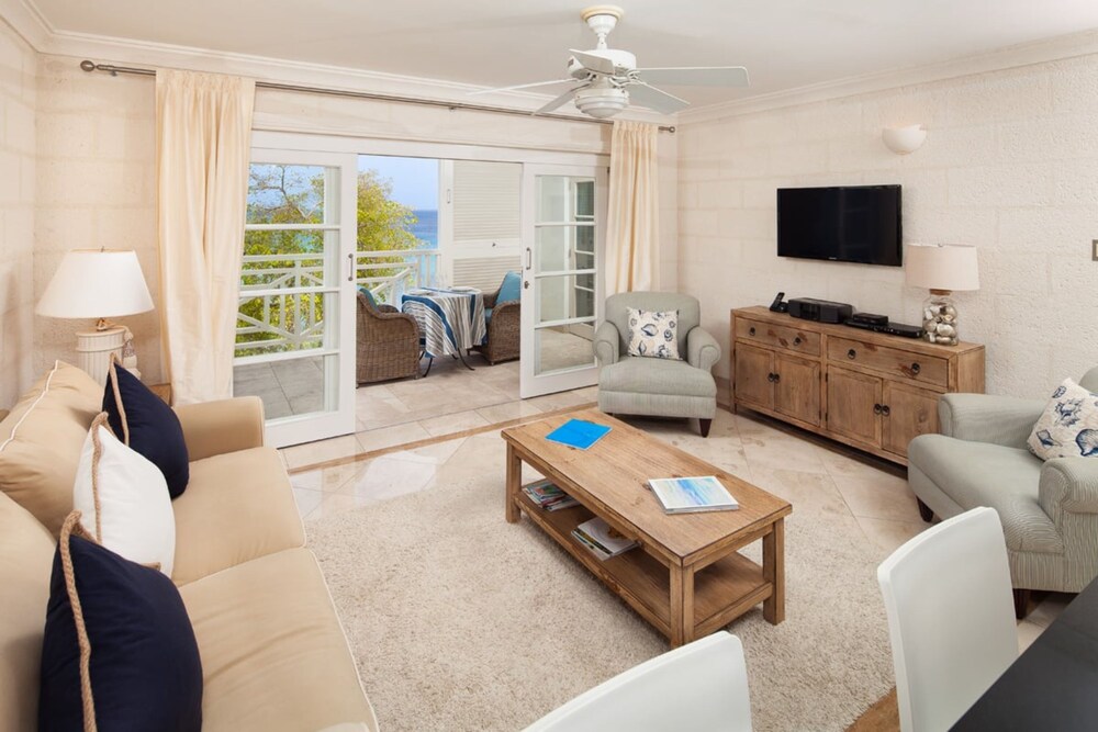 Waterside 402 by Blue Sky Luxury view 5