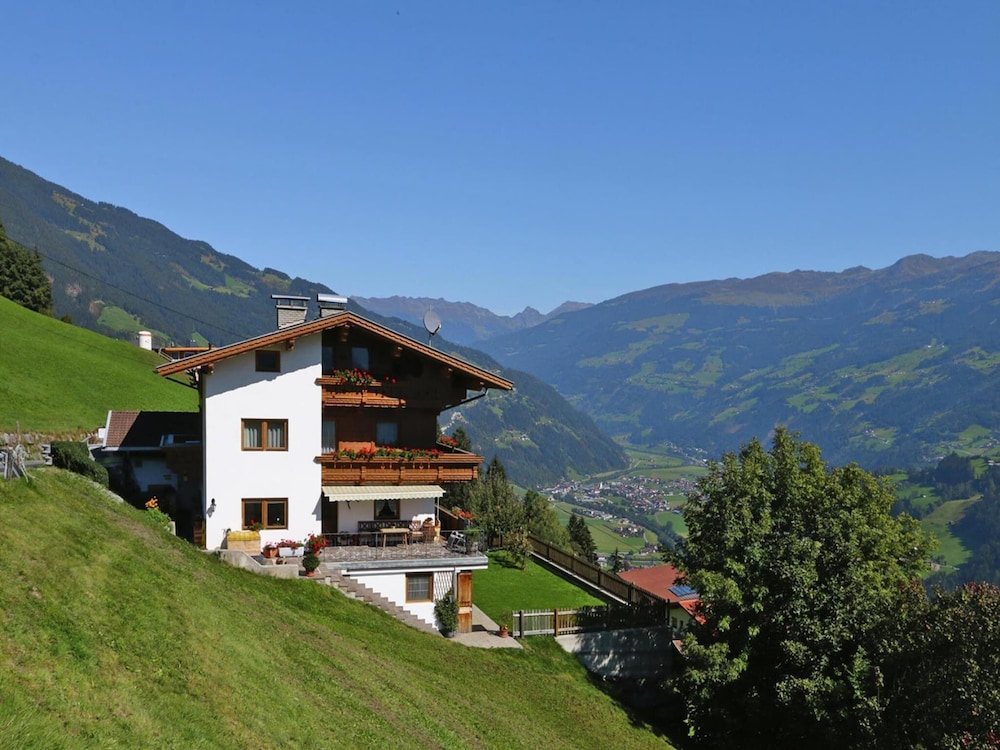 Apartment in Zillertal Near Horbergbahn