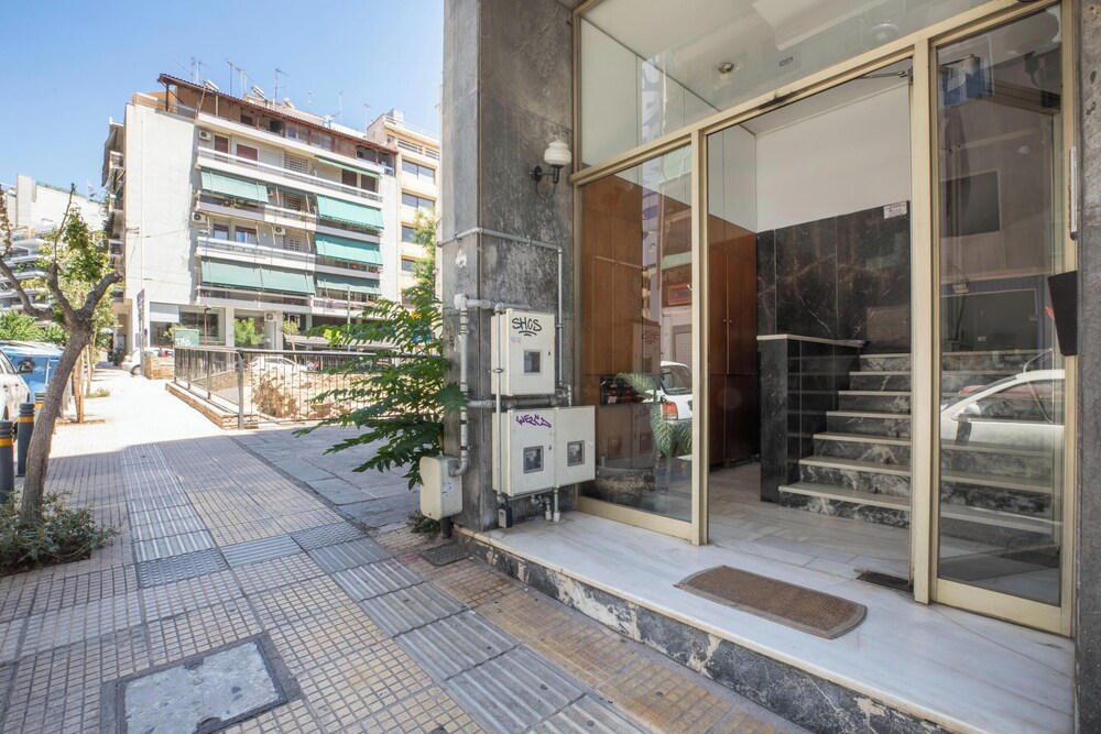 Acropolis Residence by A&A Residences