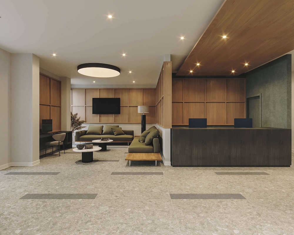 Hyatt Place Montreal Airport