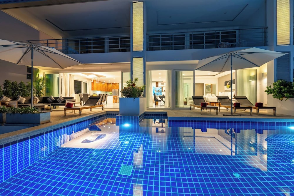 Luxury Sea View Apartment AB at Unique Residences