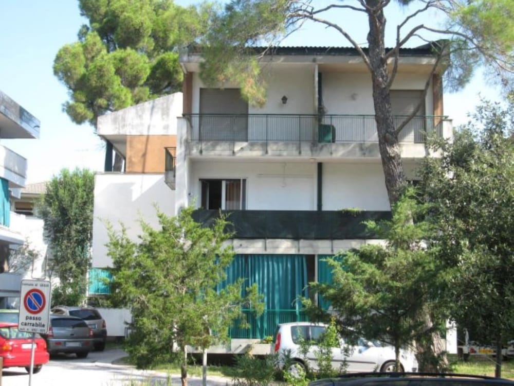 Modern Flat at Grado Pineda view 5