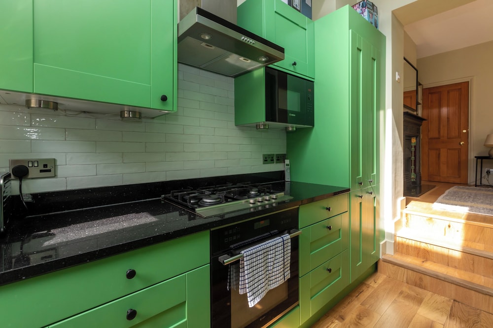 Beautiful & Cosy 2BD House - Southwark