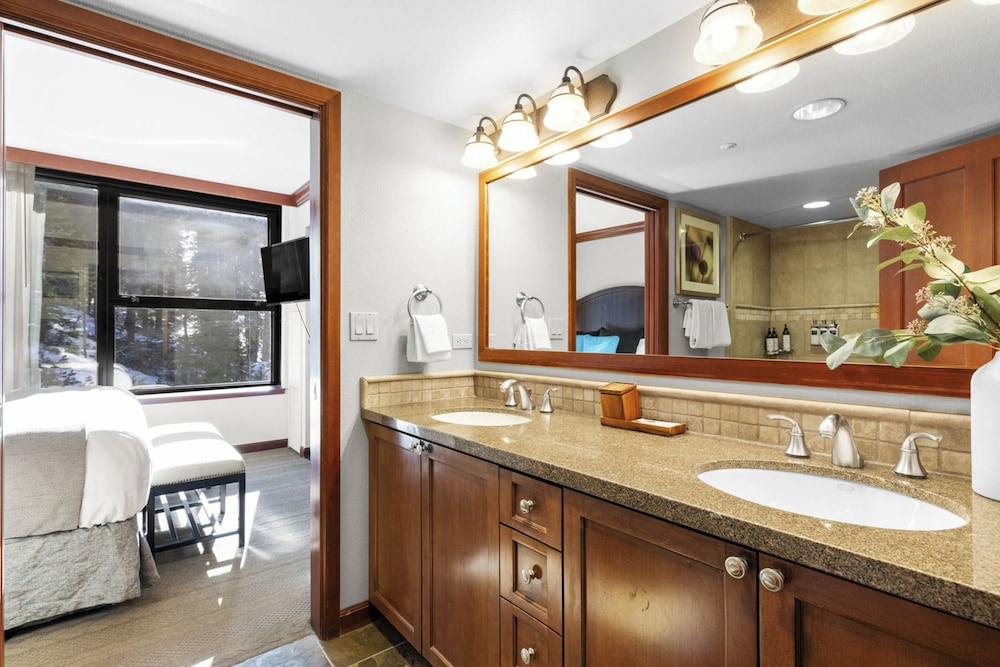 Valley View Condo w/ Resort Amenities