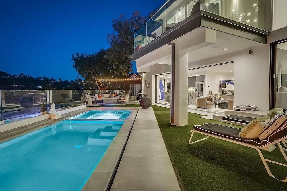 Troy Dr - Sleek & Modern Hollywood Hills Home With Stunning Views - Image 2