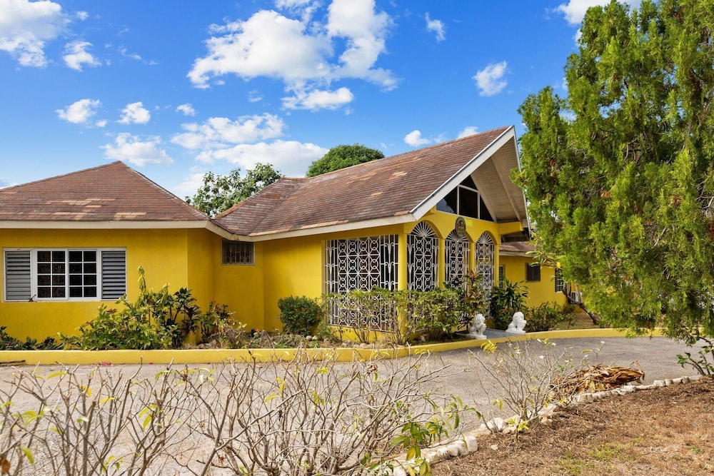 Ironshore Sugarmill Villa W Private Pool 6 Bedroom Villa