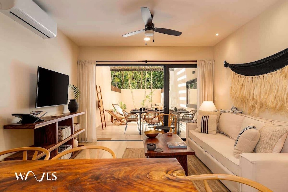Premium Apartment W/private Pool & Garden