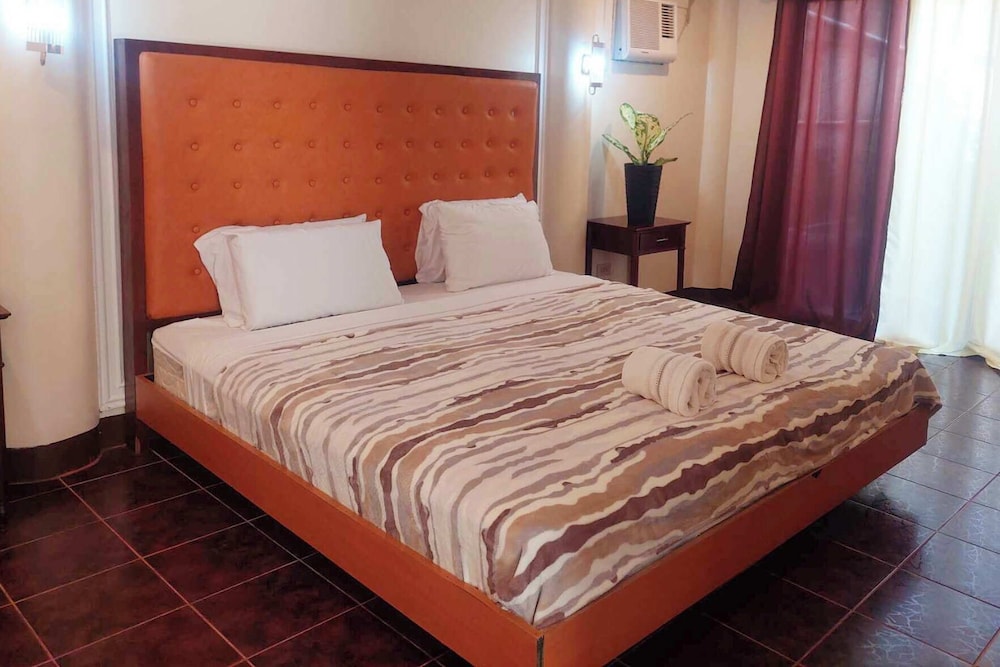 Estaca Bay Gardens Conference Resort powered by Cocotel