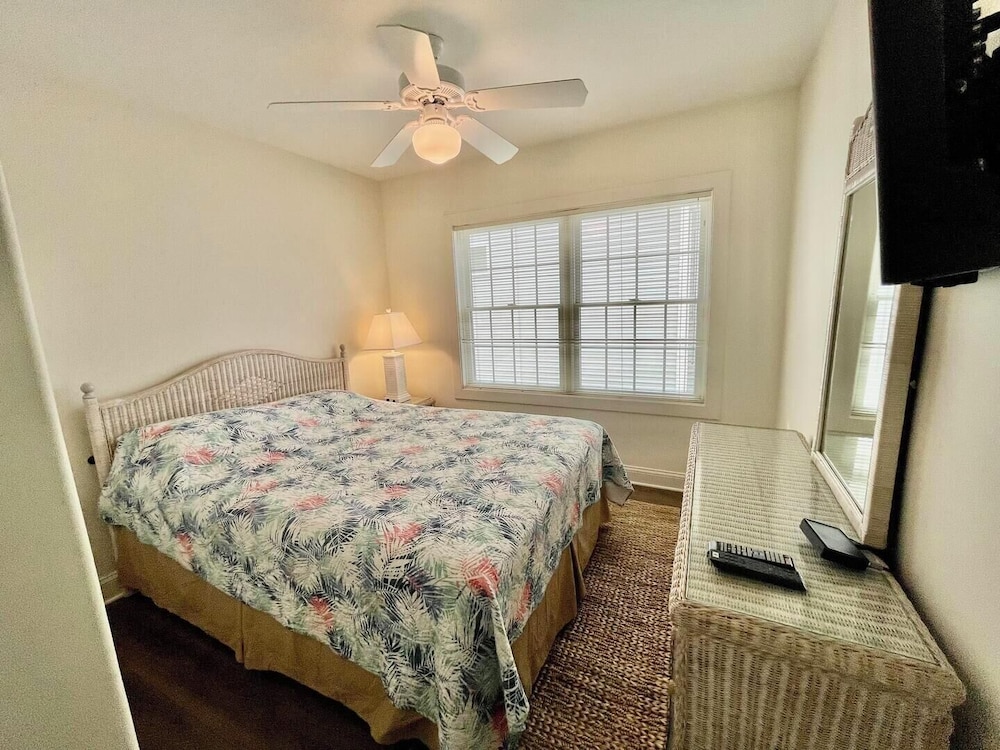 Clayton Street 17B