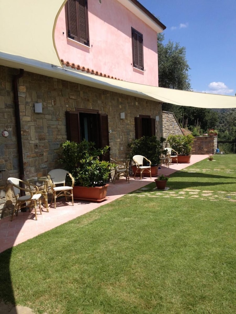 Terre di Mezzo Country House