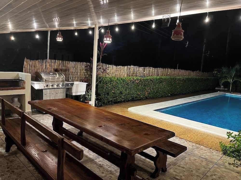 5 min to Beach Private Pool European Style