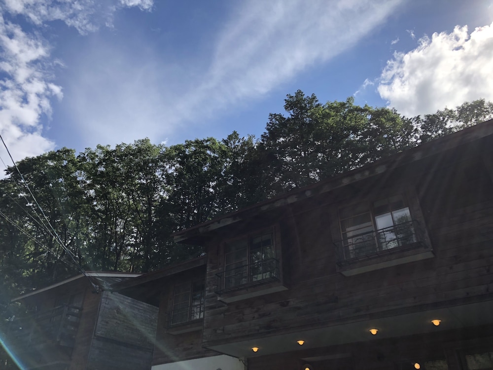 Inn of Amigos Yasuda Pension