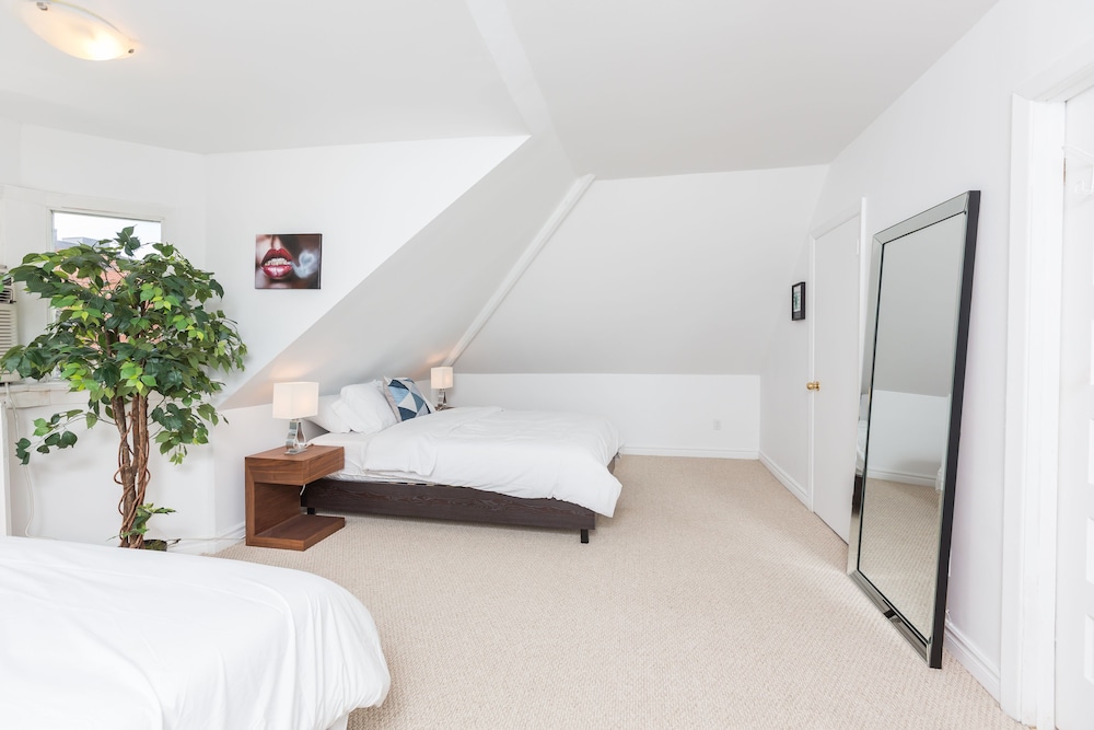 Applewood Suites - Palmerston Avenue - Image 3