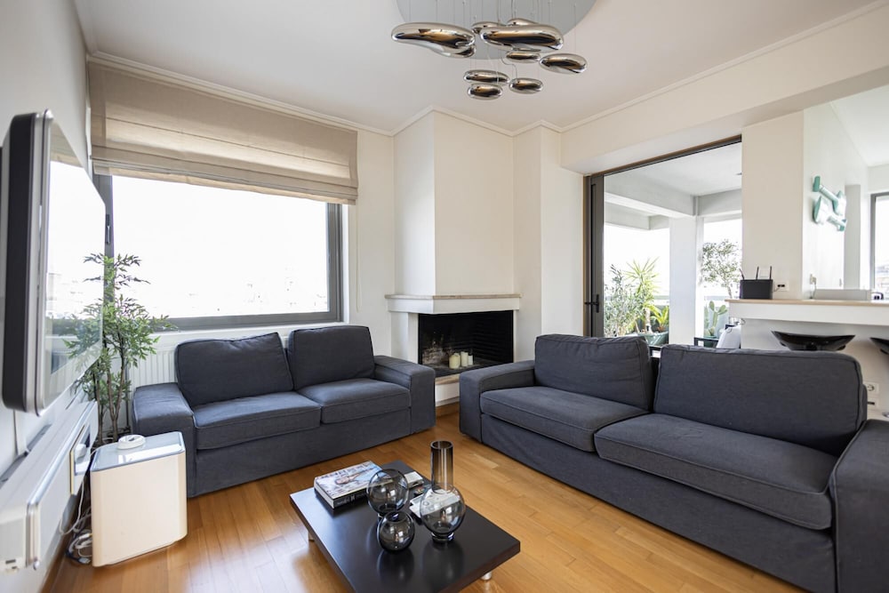 Luxury 2 bdr Penthouse Apt With Acropolis View view 5