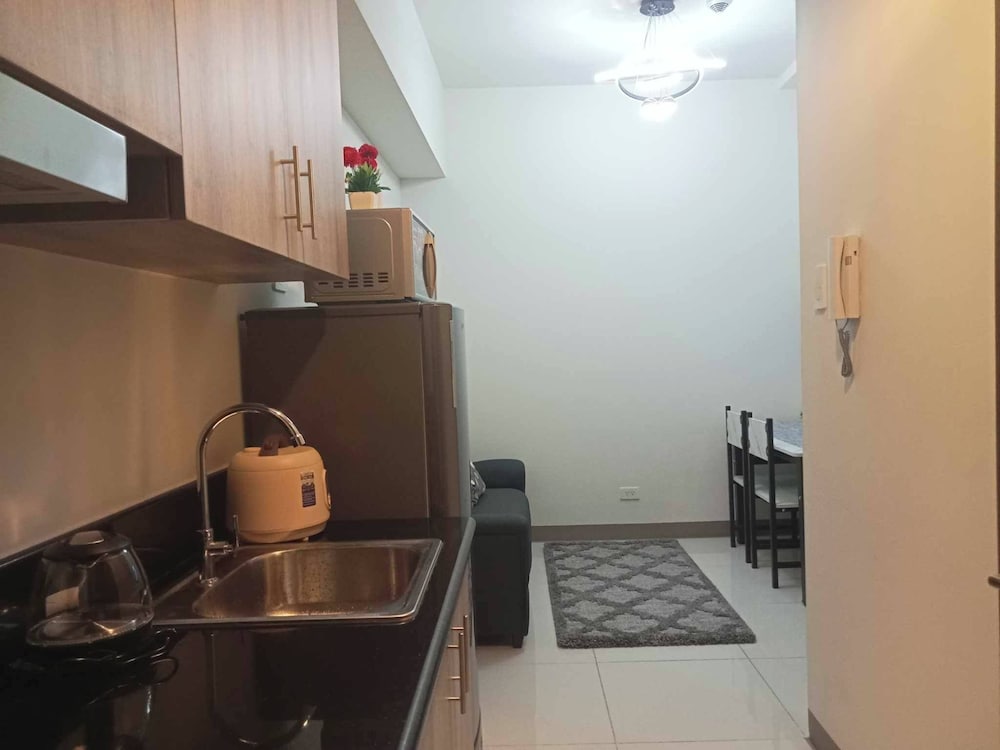 Luxurious Bayview 2BR Near MOA Picc CCP Free Wifi