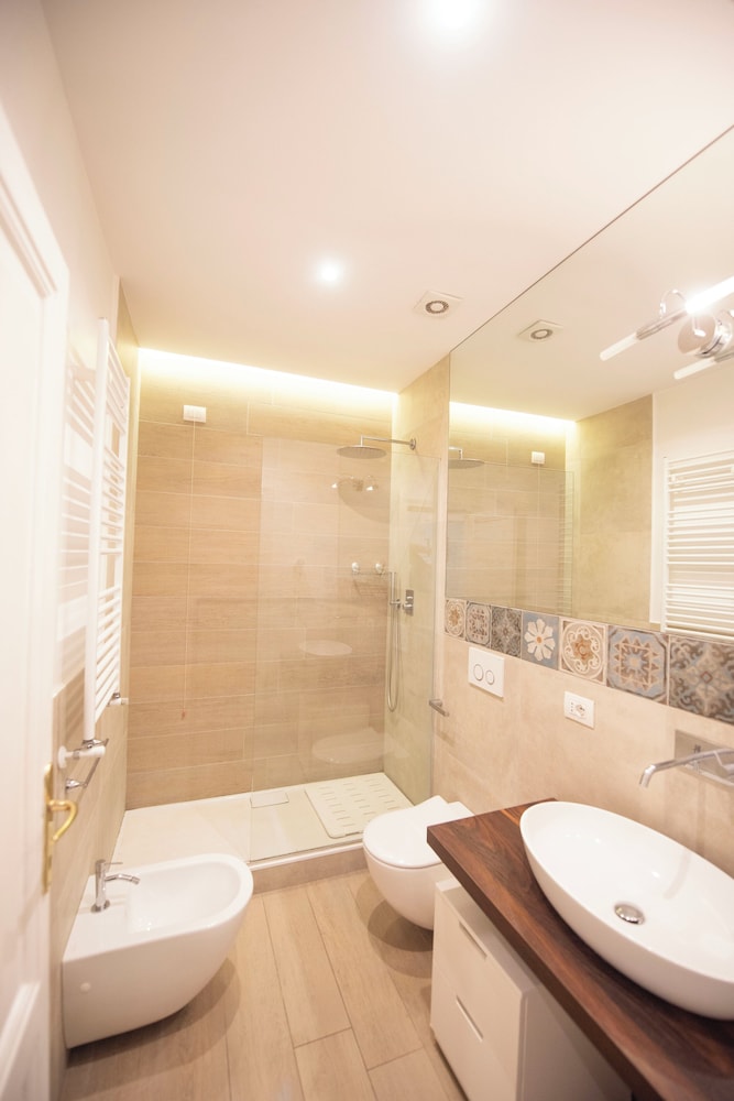 Vatican Beautiful 2Br Apartment