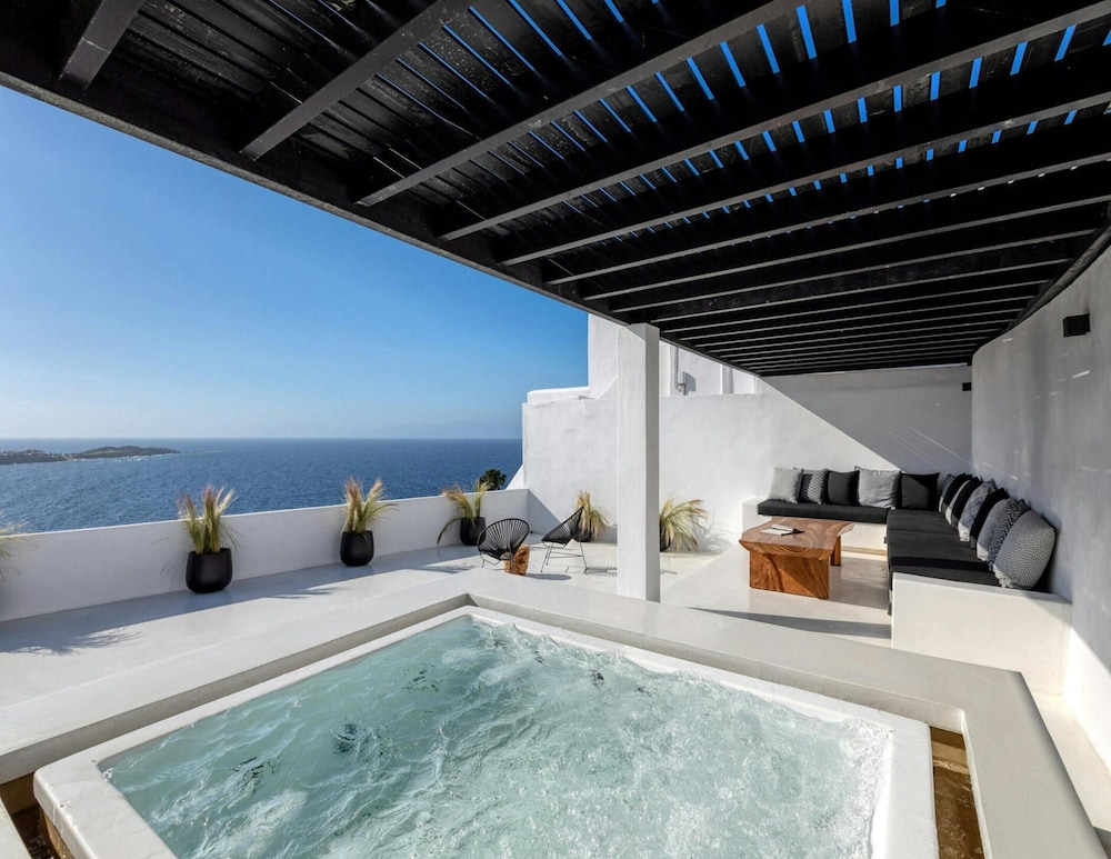 Villa With Fantastic Terrace-sea Views