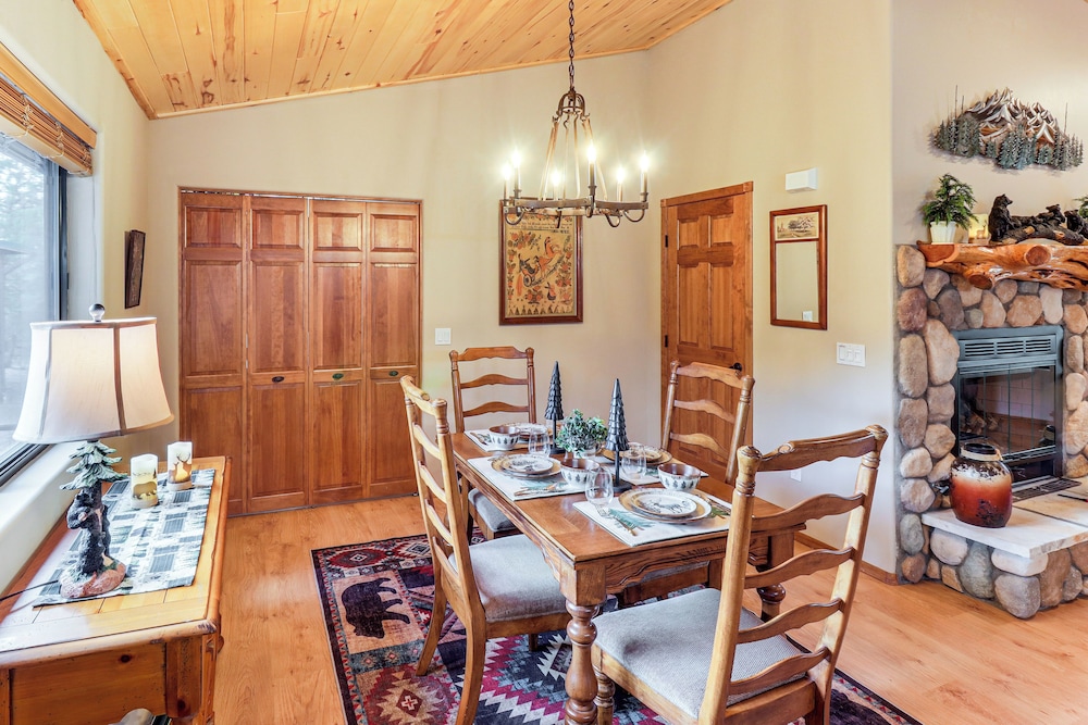 4 Mi to Fool Hollow Lake, Quiet & Cozy Cabin