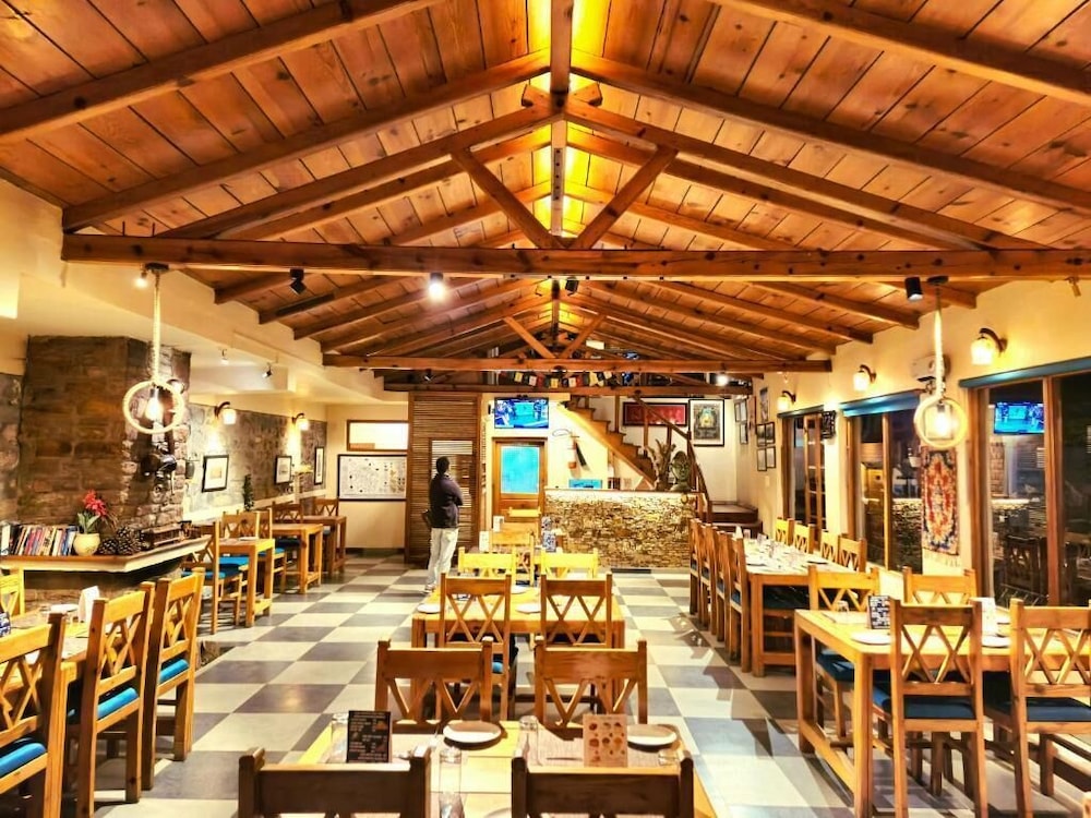 Yak and Yeti Inn