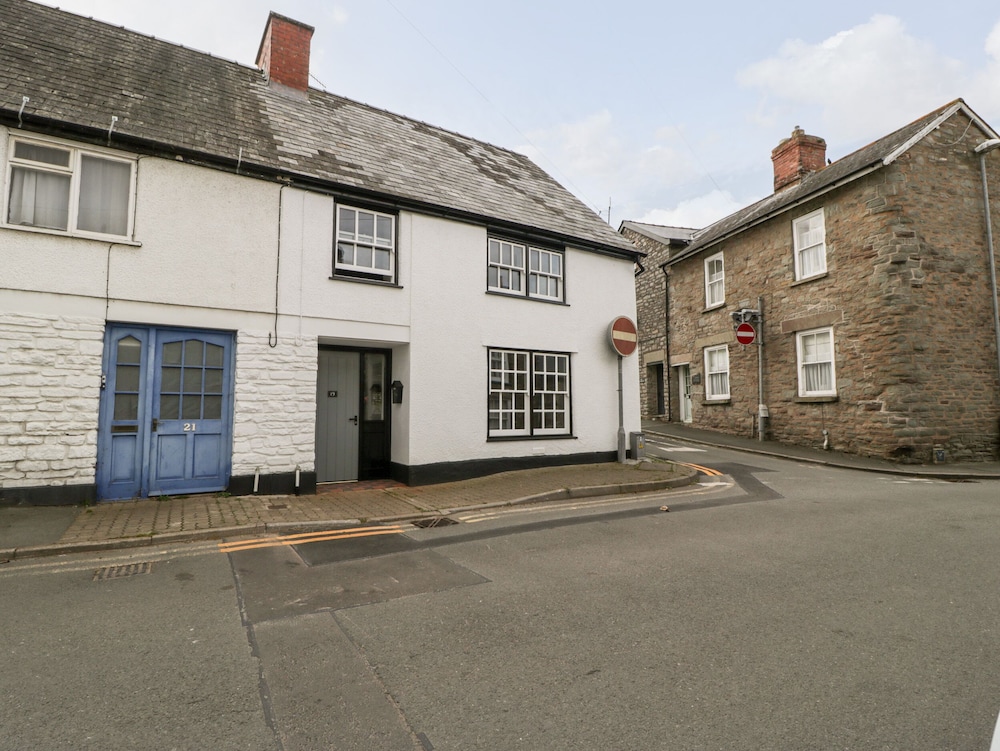 19 Lion Street