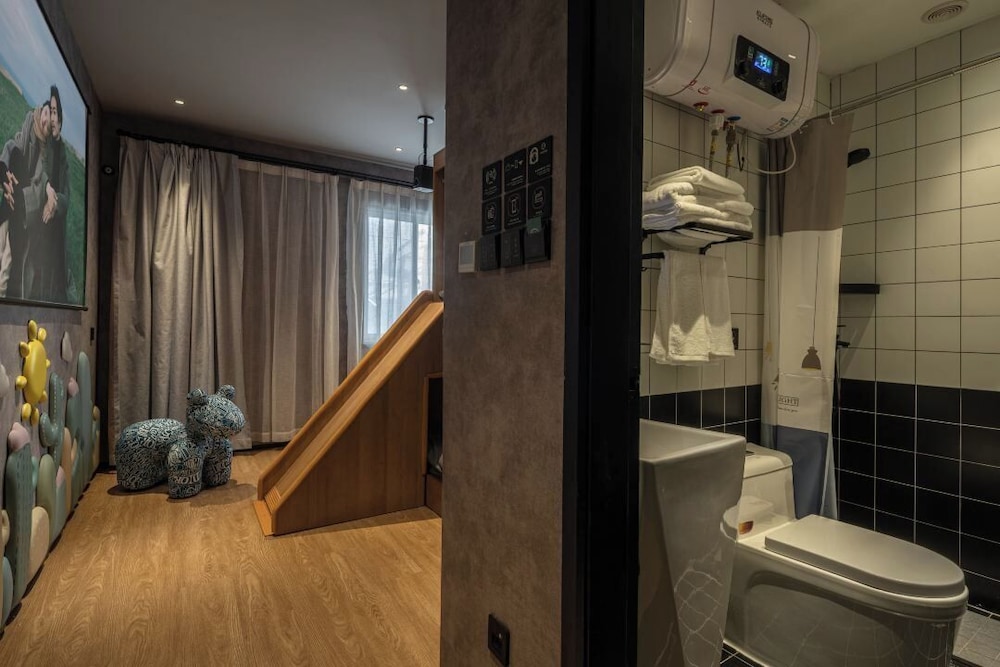 Iforest Youth Hotel - Nanjing Road Pedestrian Street Huanghe Road Store