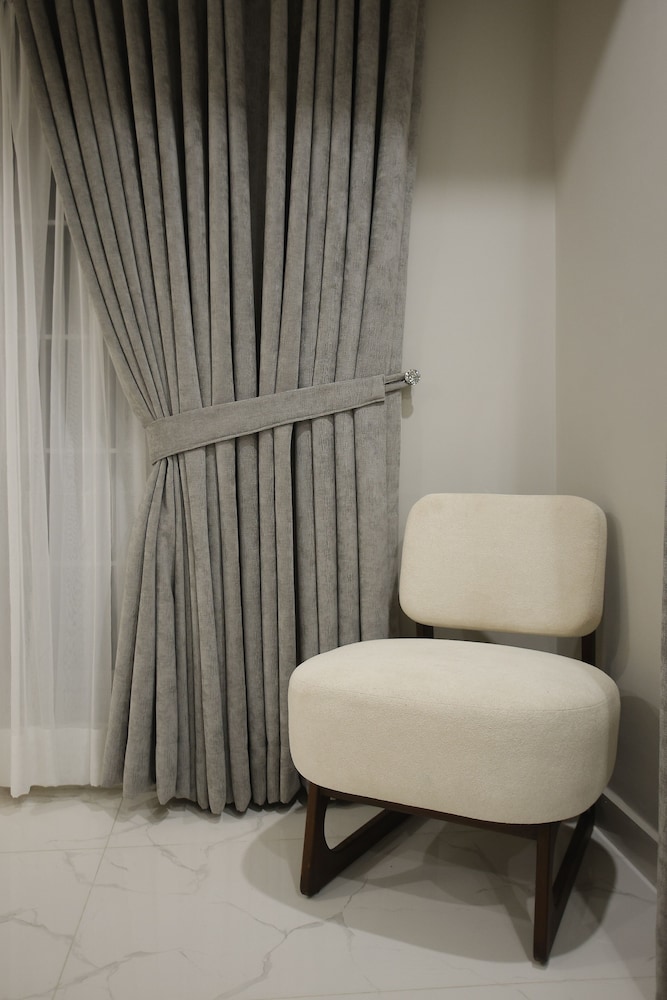 ZAR Luxury Suites Murree