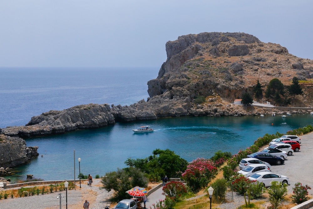 St. Paul’s Bay View Suites