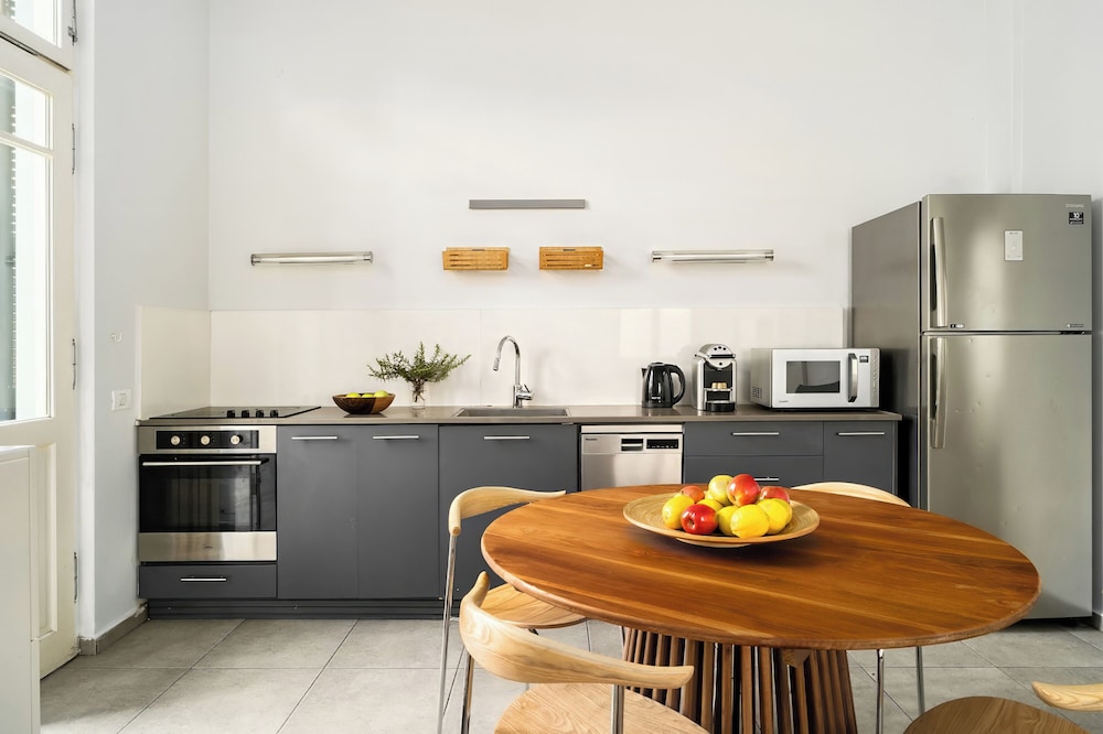 Allenby Urban Living Apartments by Sea N Rent